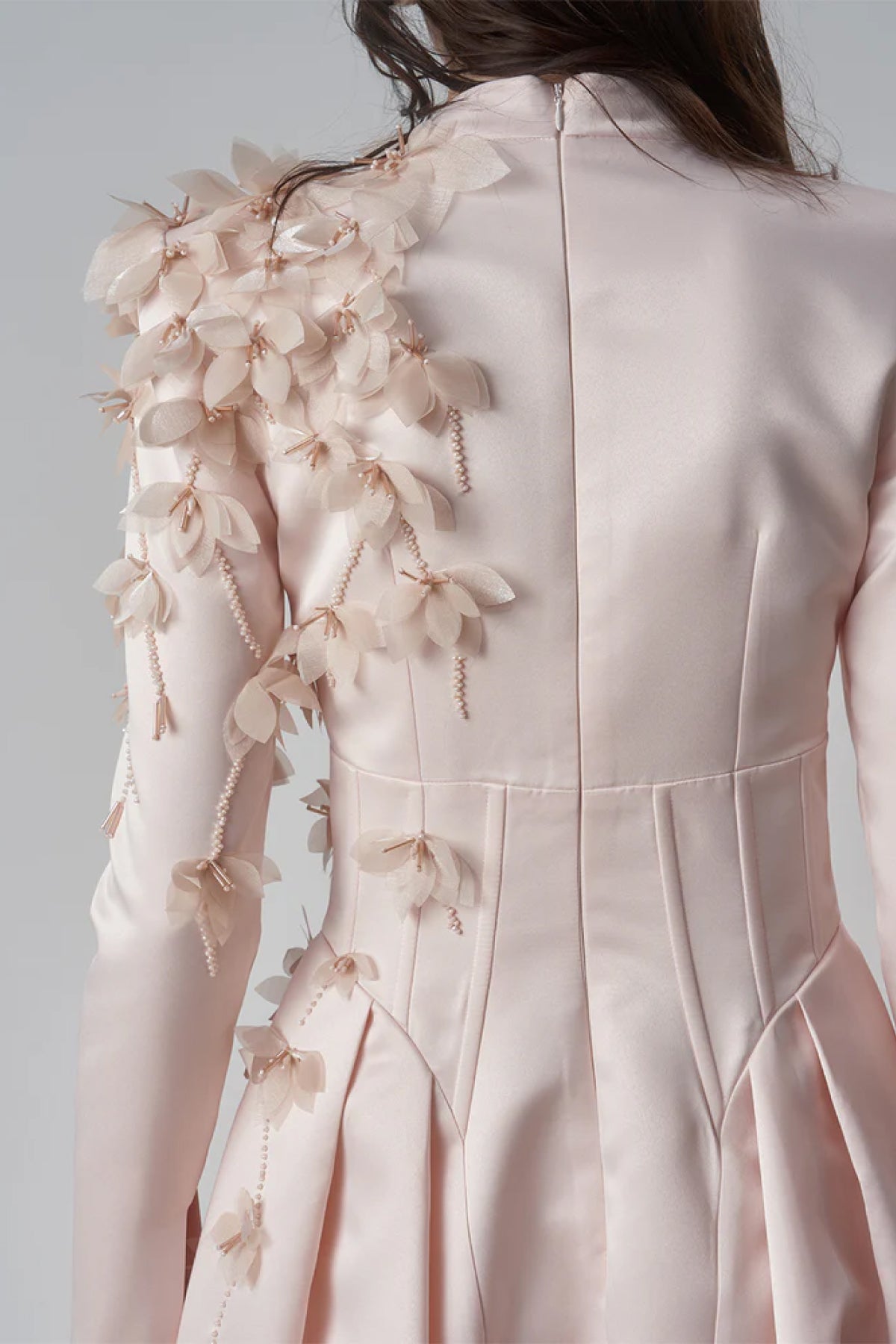 Üç Boyutlu Çiçekli Korsajlı Uzun Abiye Elbise