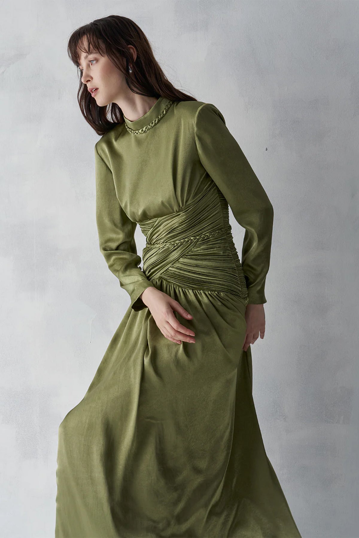 Beli Drapeli Büzgülü Uzun Abiye Elbise