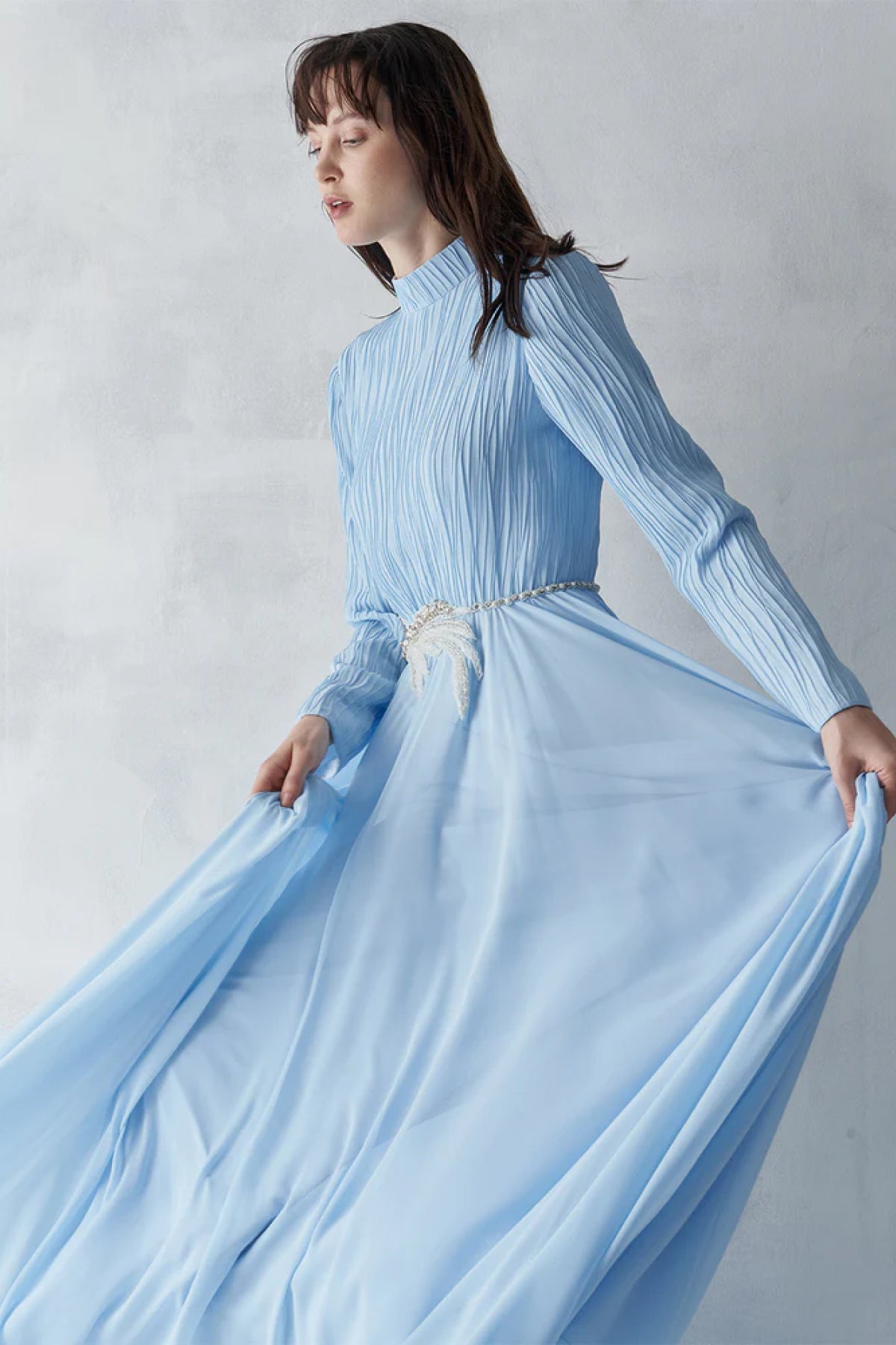 Üstü Piliseli Taş İşlemeli Uzun Abiye Elbise