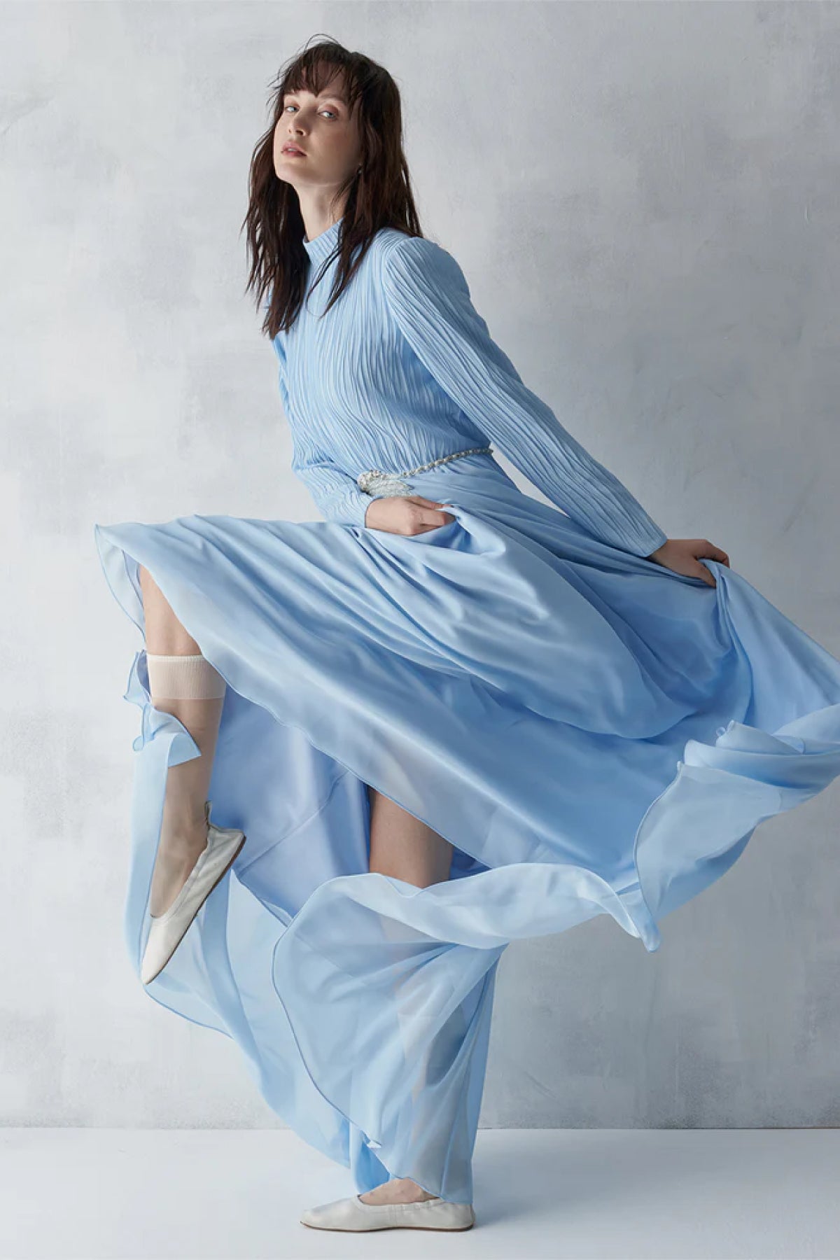 Üstü Piliseli Taş İşlemeli Uzun Abiye Elbise