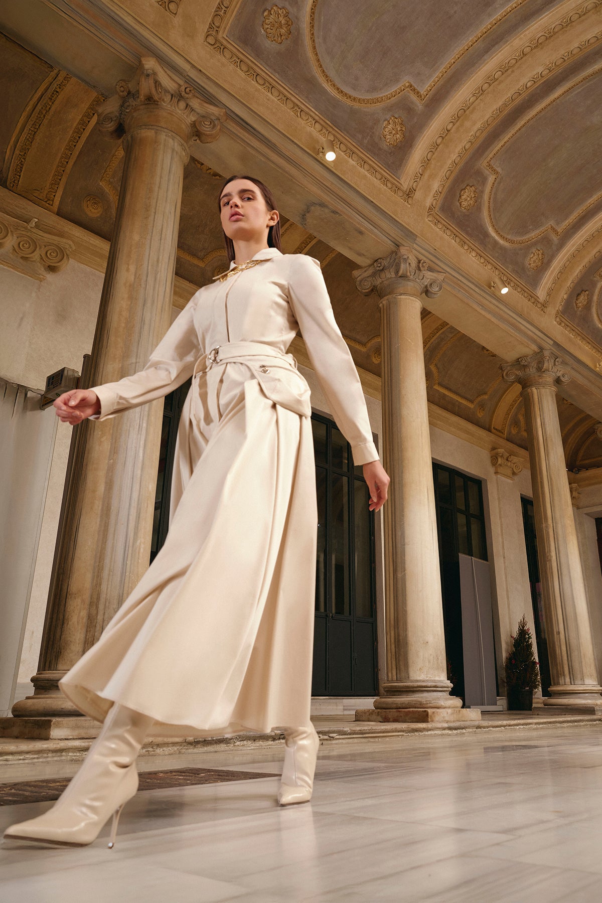 Gömlek Yaka Bel Kuşaklı Midi Elbise