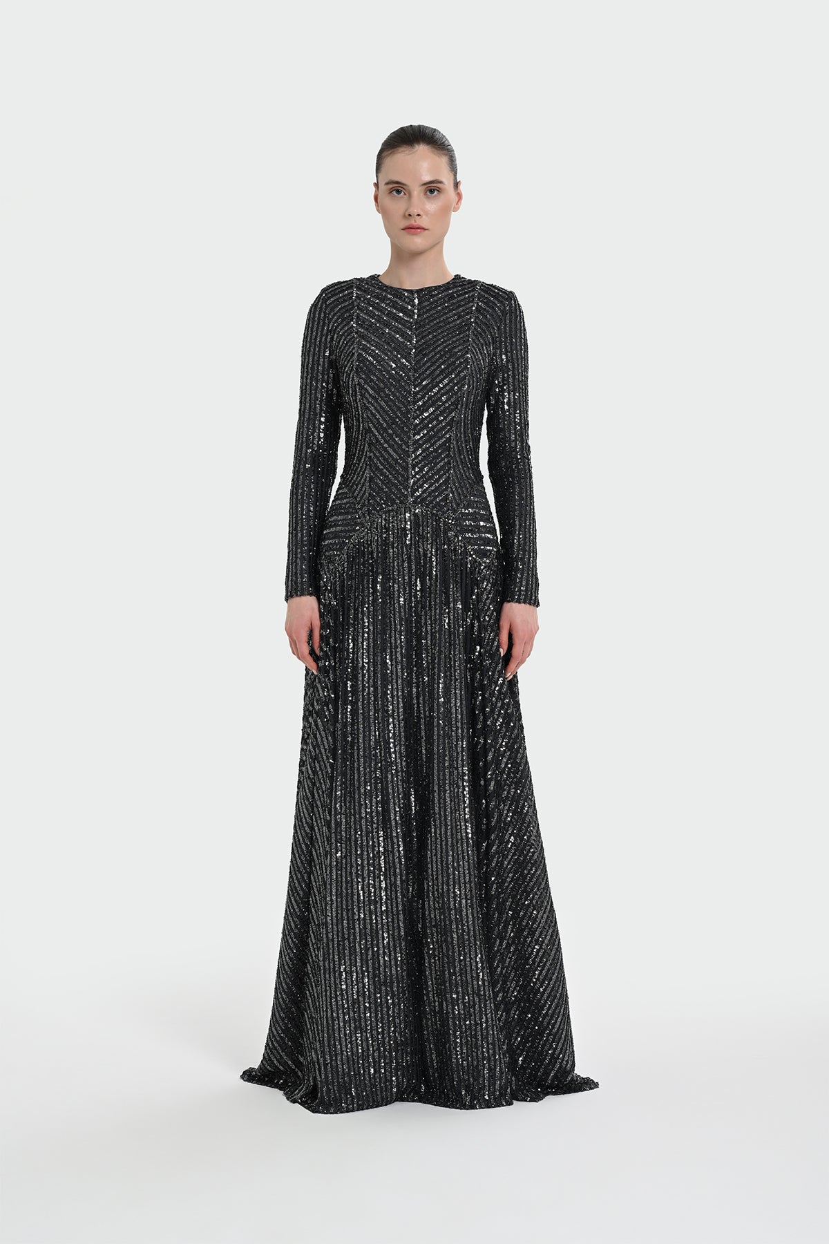 Uzun Kollu Payet Detaylı Abiye Elbise