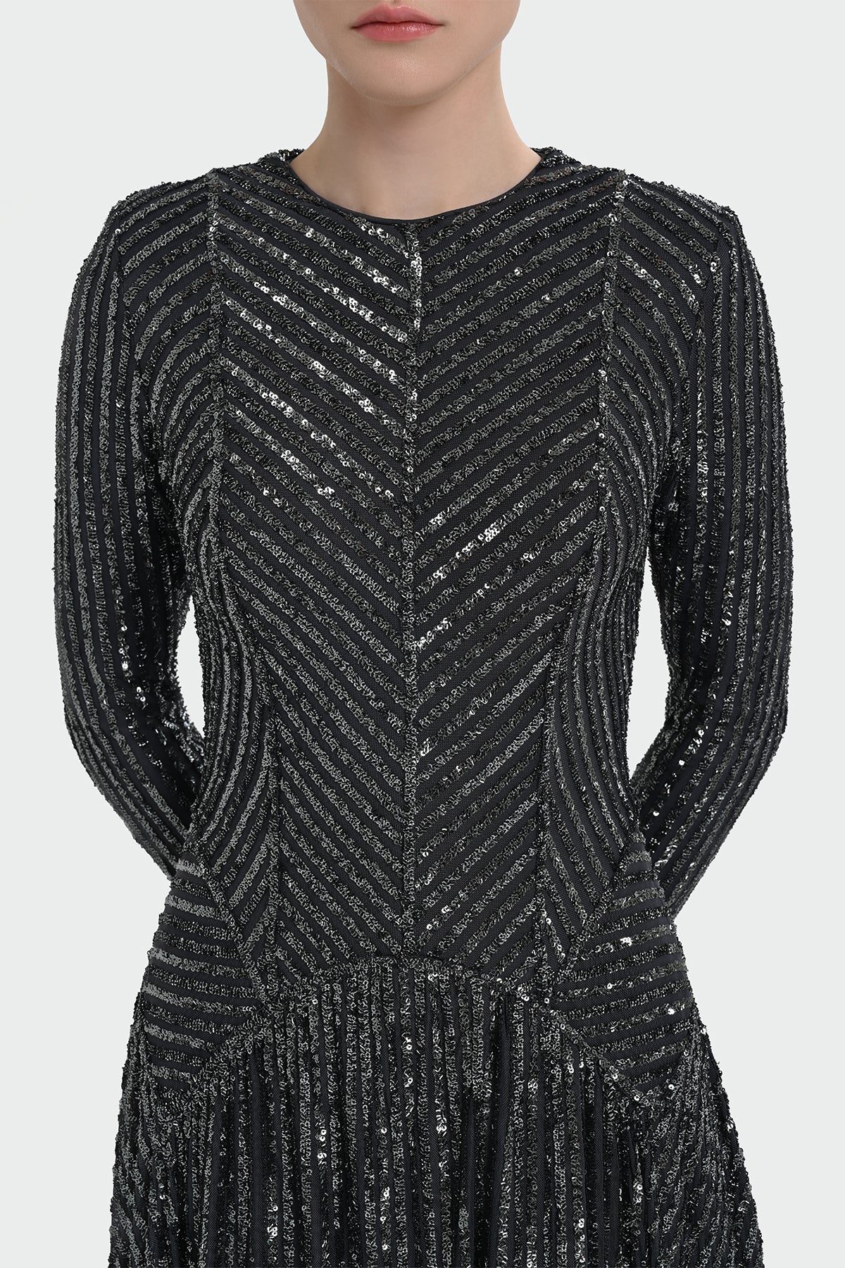 Uzun Kollu Payet Detaylı Abiye Elbise