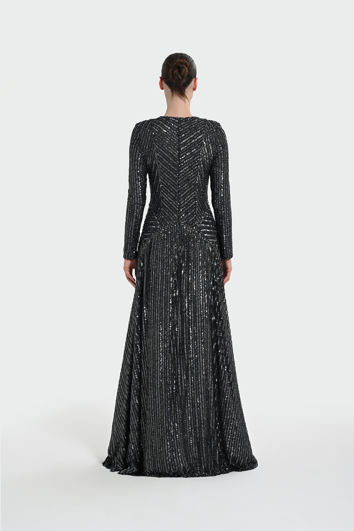 Uzun Kollu Payet Detaylı Abiye Elbise