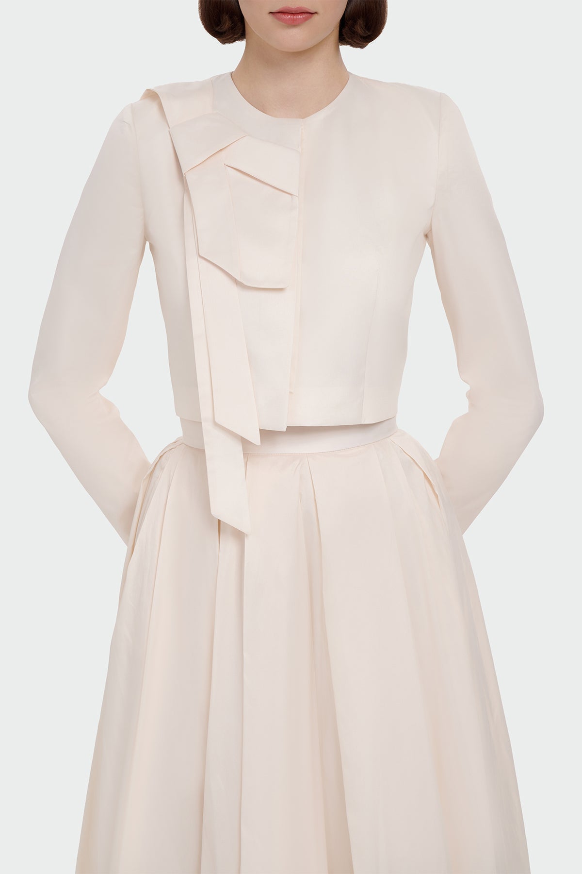 Asimetrik Katmanlı Üst ve Pileli Etek Abiye Takım