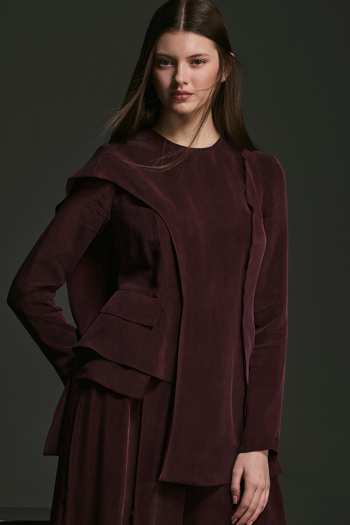 Asimetrik Kesim Bluz Bol Paça Pantolon Takım