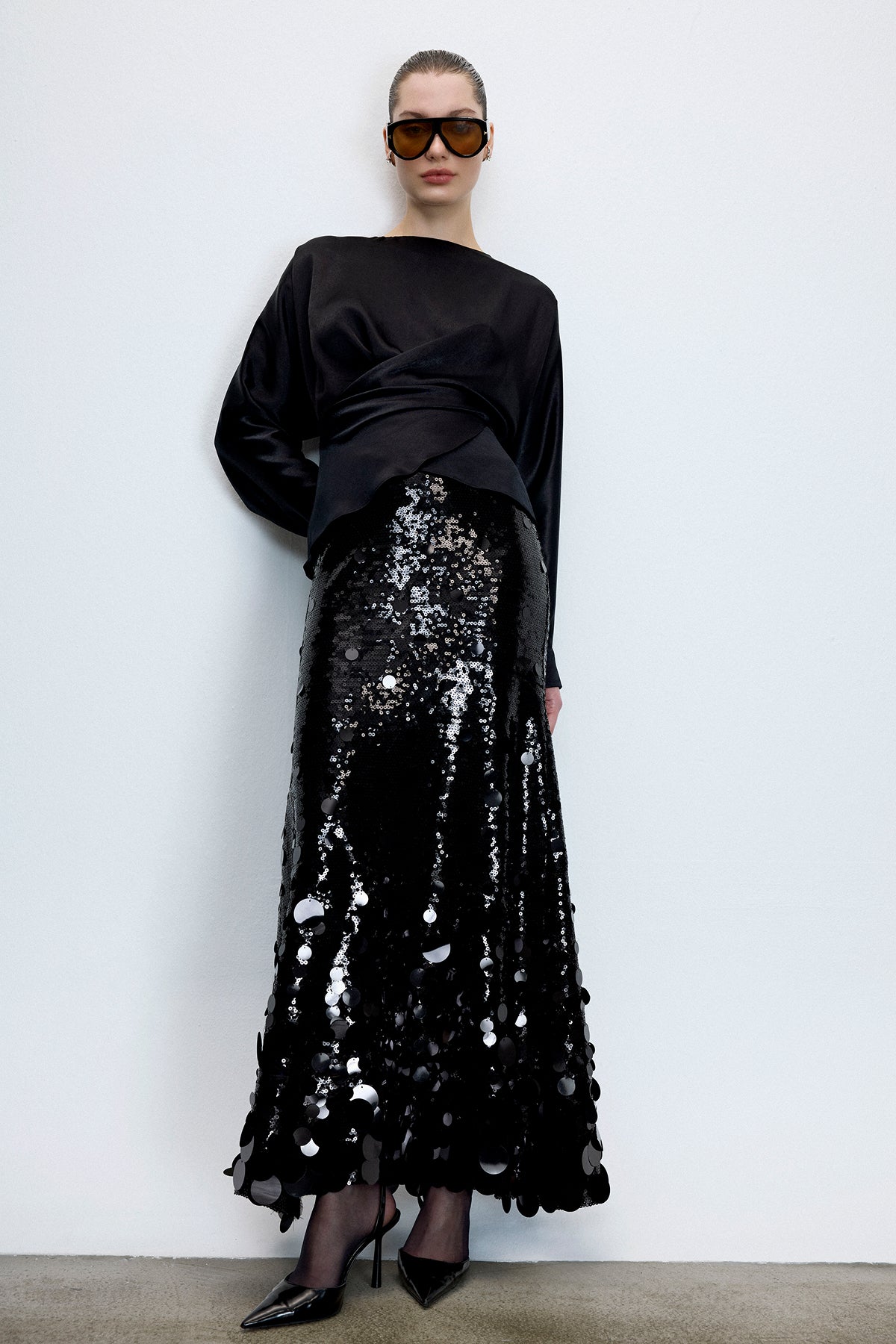 Pul Payet İşlemeli Etek