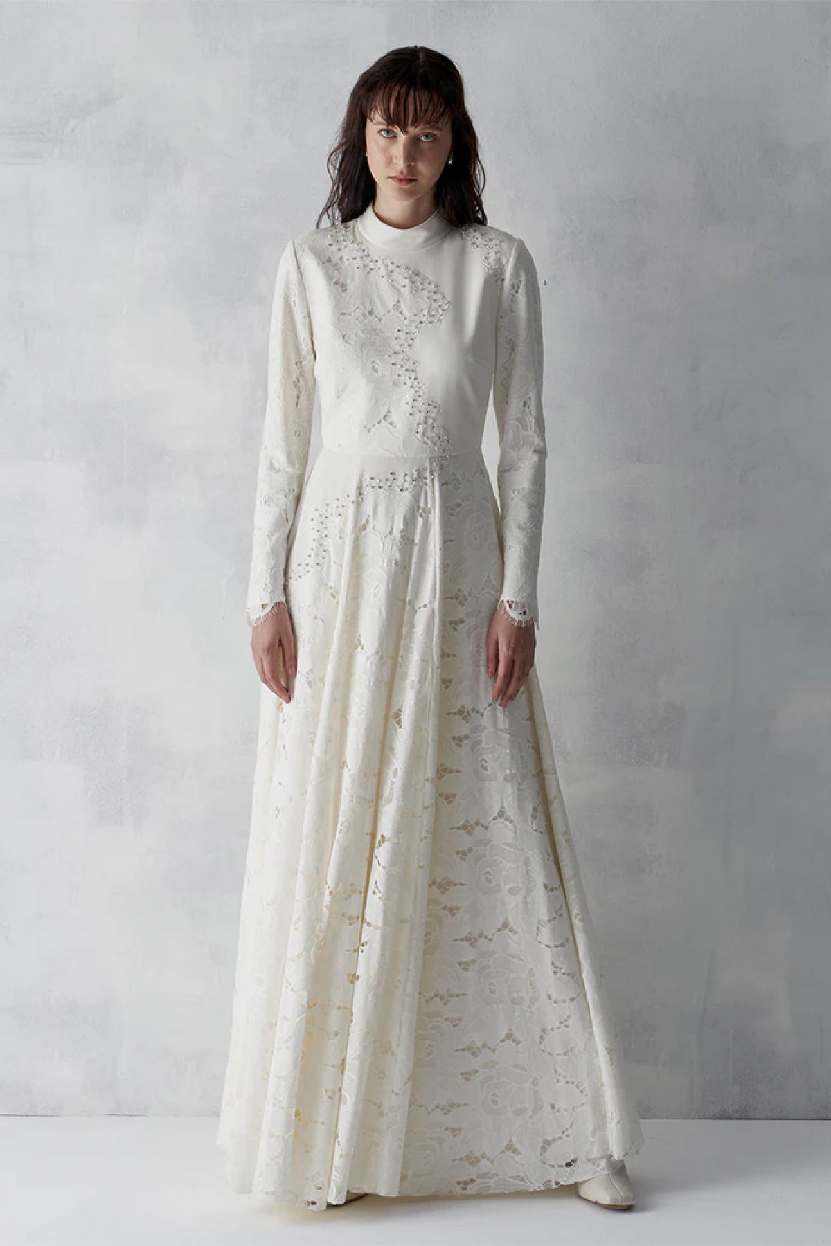 Taş İşlemeli Dantel Detaylı Uzun Abiye Elbise