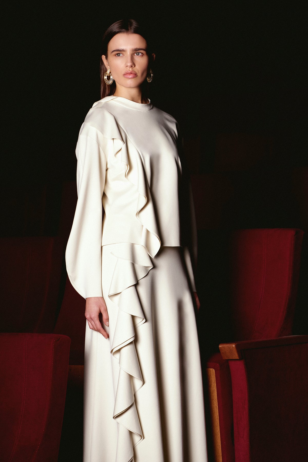 Volanlı Yüksek Yaka Bluz Etek Takım