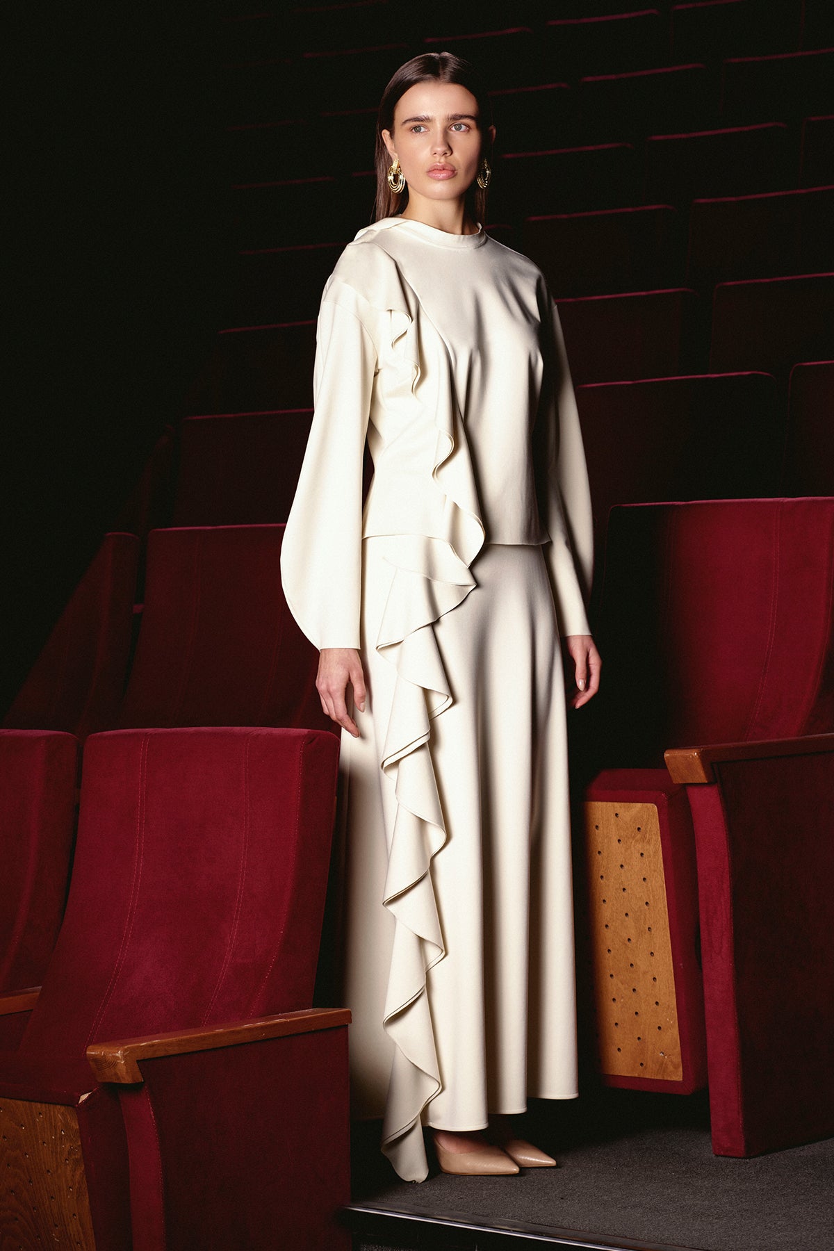 Volanlı Yüksek Yaka Bluz Etek Takım