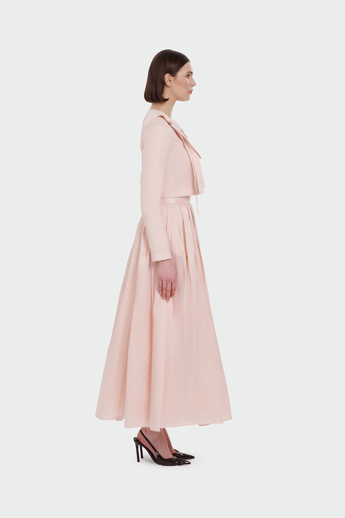 Asimetrik Katmanlı Üst ve Pileli Etek Abiye Takım