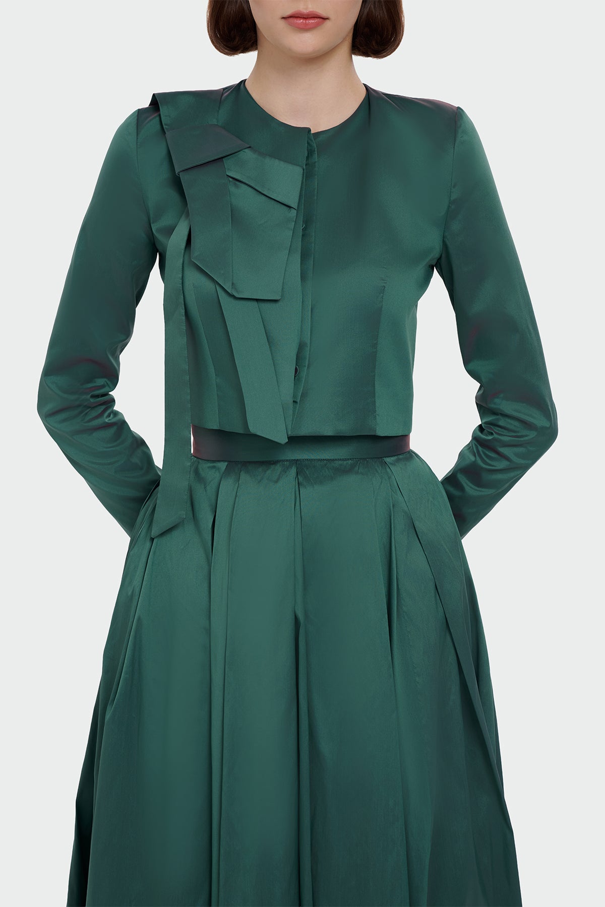 Asimetrik Katmanlı Üst ve Pileli Etek Abiye Takım